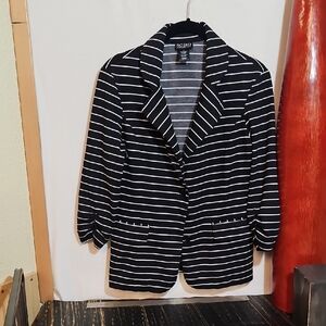 Soho Women's Striped Blazer in Black and White